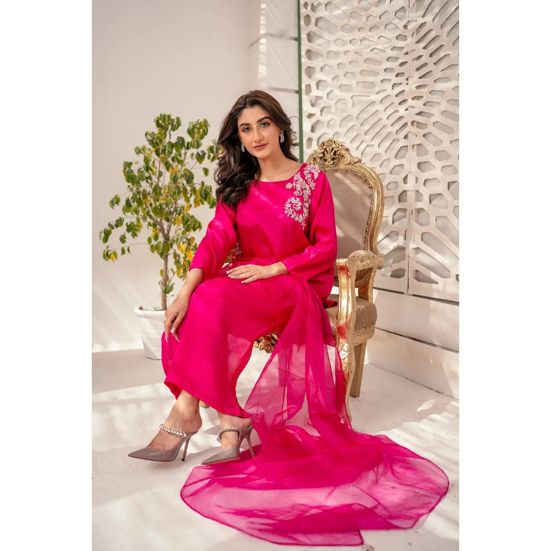 Fuchsia Noor